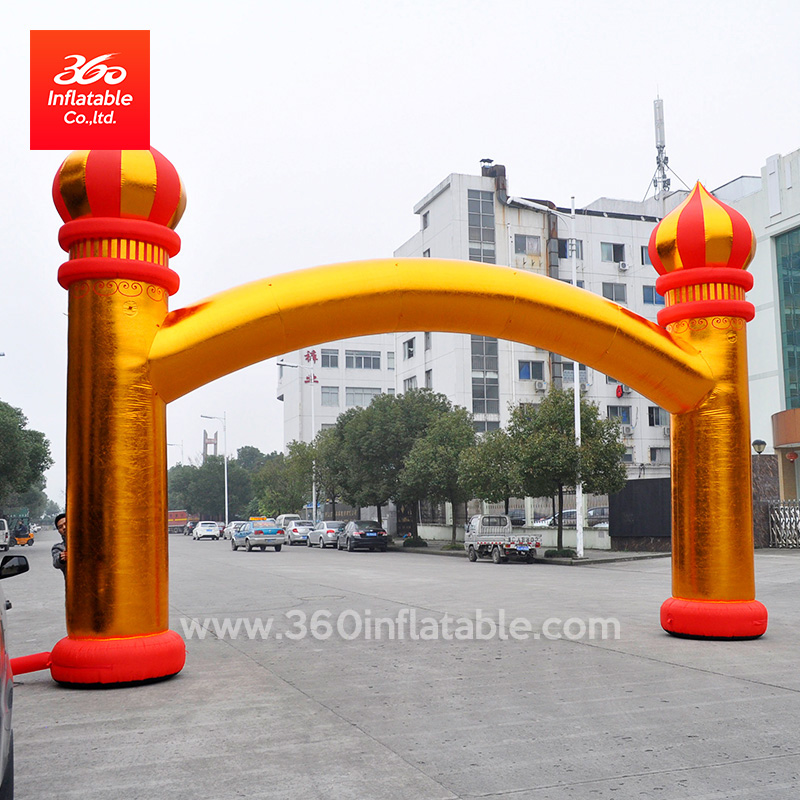 Arco de castillo inflable de color dorado personalizado