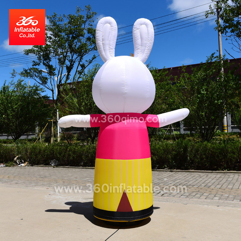 Bailarines de aire de bienvenida al aire libre con soplador publicitario bailarín de aire inflable bailarín de aire de conejo de dibujos animados de animales personalizados